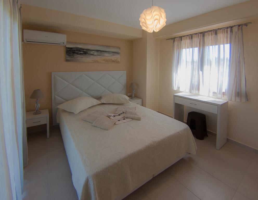 Ianthi Maisonettes Nea Roda Esterno foto