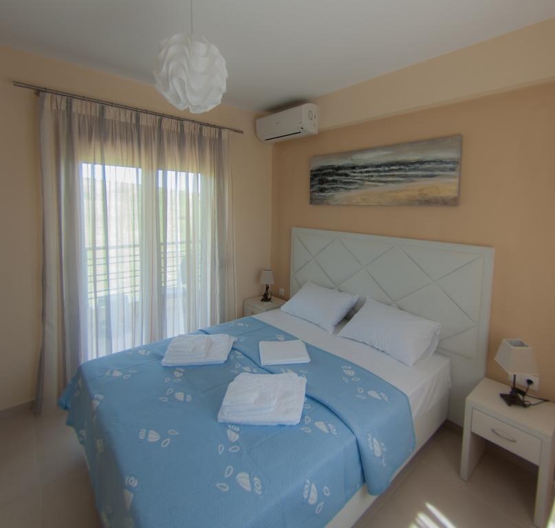 Ianthi Maisonettes Nea Roda Esterno foto