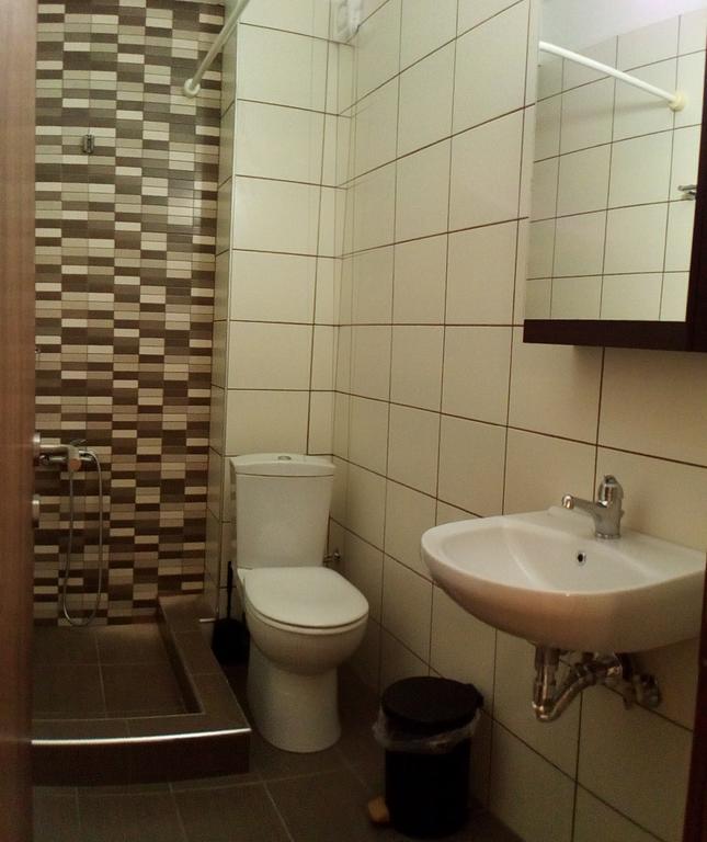 Ianthi Maisonettes Nea Roda Esterno foto